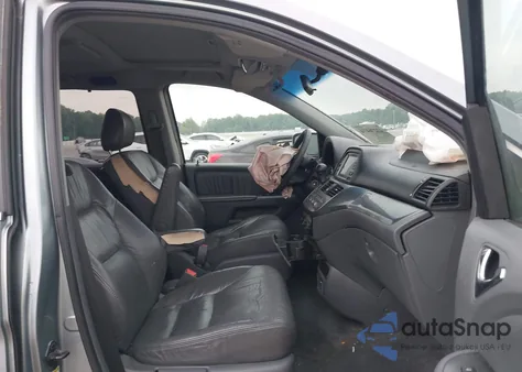 2005 Honda Odyssey Ex-L z USA, uszkodzony, nr VIN 5FNRL387X5B106577